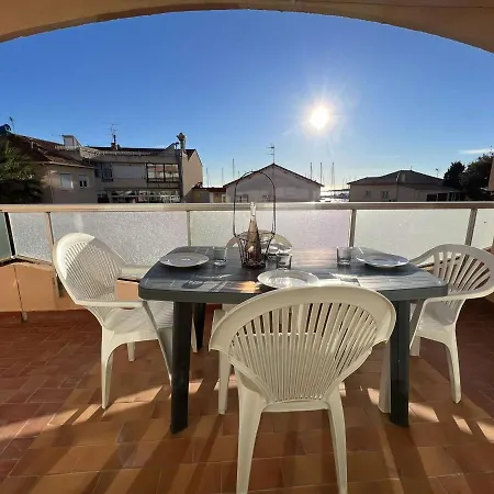 T2 Avec Terrasse Et Parking, Proche Plage, 4 Pers - Fr-1-701-44 Apartment *