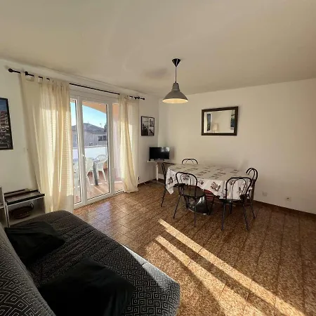 T2 Avec Terrasse Et Parking, Proche Plage, 4 Pers - Fr-1-701-44 Apartment